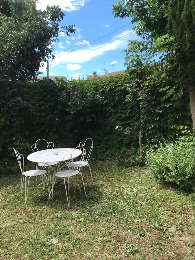 Location Studio Meuble Avec Jardin 索尔格 外观 照片